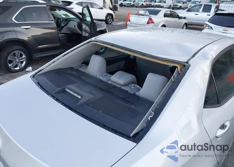 2015 Toyota Corolla Le z USA, uszkodzony, nr VIN 2T1BURHE9FC439293